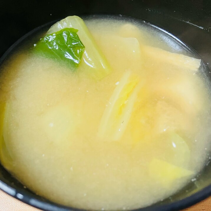 白菜と青梗菜の味噌汁